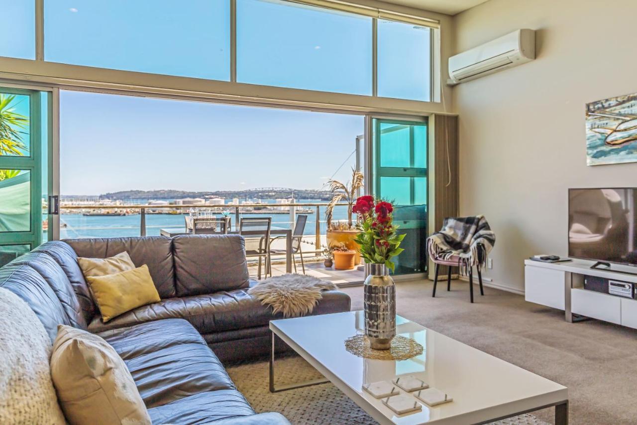 3 Bedroom Penthouse With Fabulous Views Оукланд Екстериор снимка