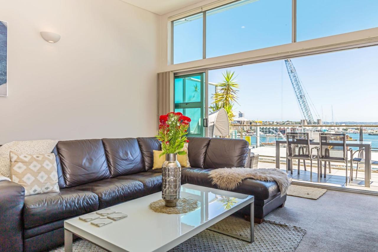 3 Bedroom Penthouse With Fabulous Views Оукланд Екстериор снимка