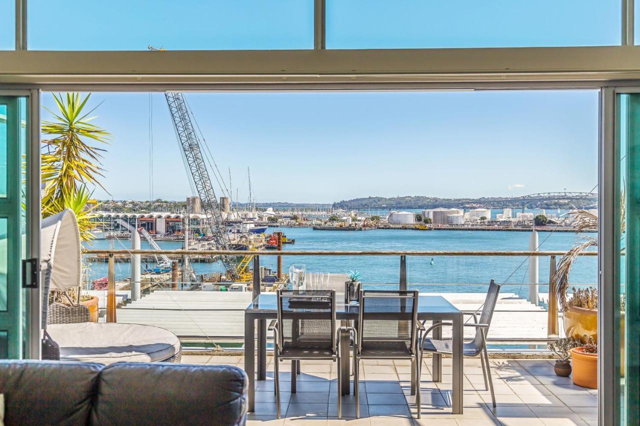 3 Bedroom Penthouse With Fabulous Views Оукланд Екстериор снимка