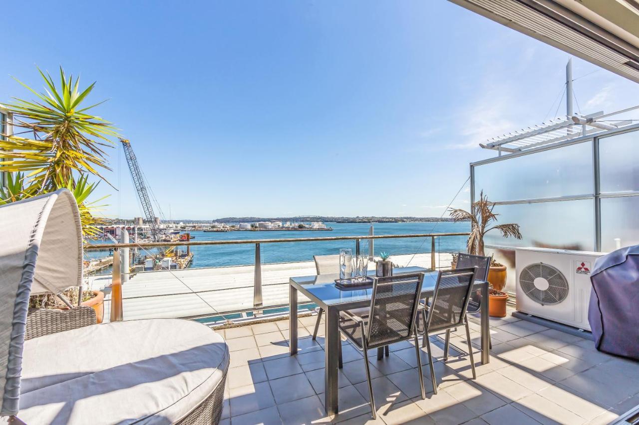 3 Bedroom Penthouse With Fabulous Views Оукланд Екстериор снимка