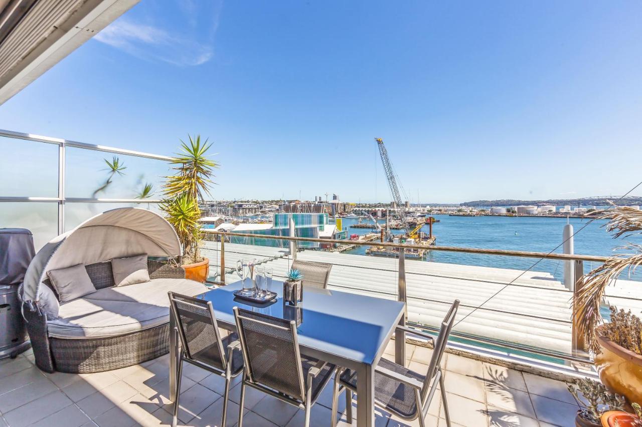 3 Bedroom Penthouse With Fabulous Views Оукланд Екстериор снимка